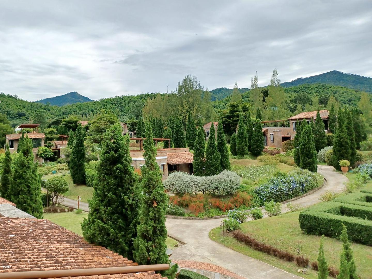 La Toscana Suan Phueng Esterno foto